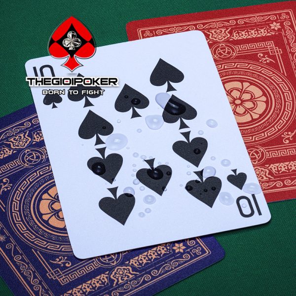 Bài poker trinity được làm từ 100%plastic bền gấp 40 lần bài thường