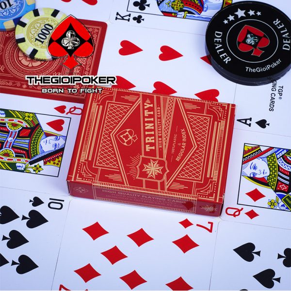 Bài poker trinity màu đỏ nỗi bật