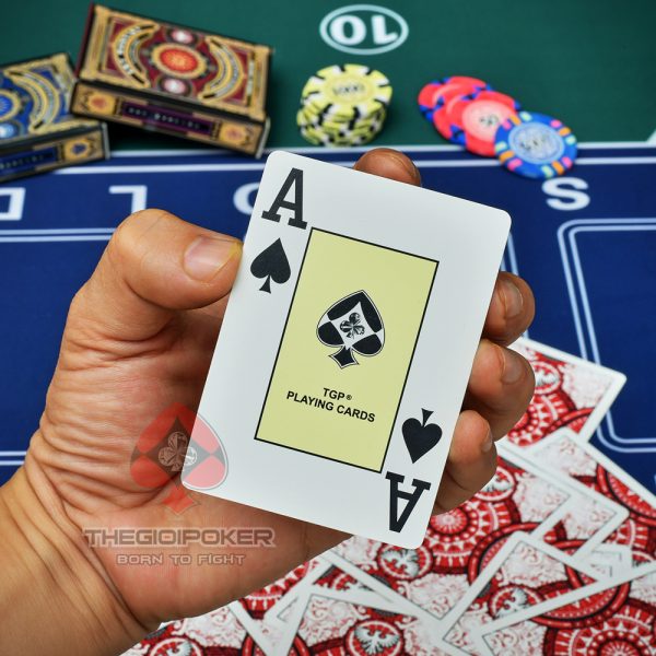 Bài poker martial được thiết kế và sản xuất bởi Thegioipoker