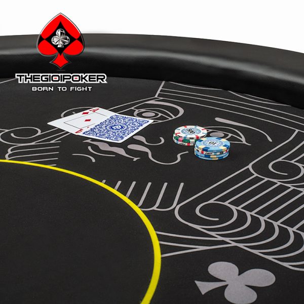 Viền bàn poker được ốp da Microfiber cho cảm giác êm ái khi tỳ tay