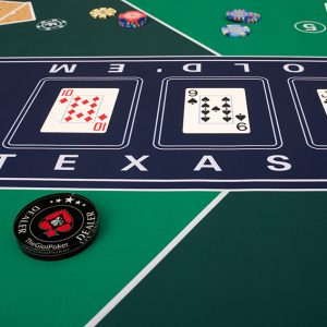 Thảm Poker Premium Green R3 với bề mặt poly hoàn toàn không bị xùi giống như các bề mặt nỉ