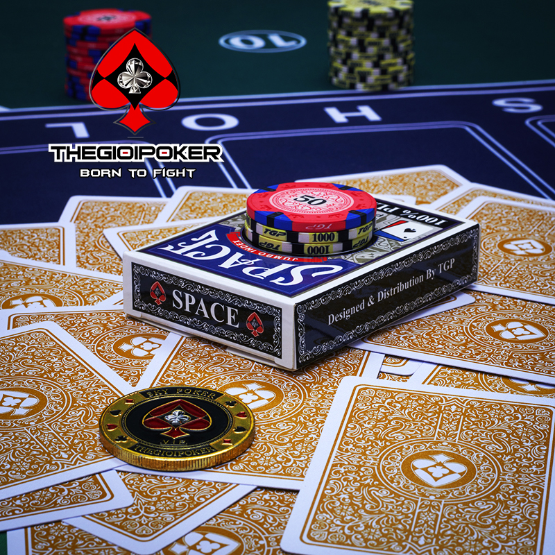 Bài Poker Space sang trọng, hiện đại và đầy cảm hứng