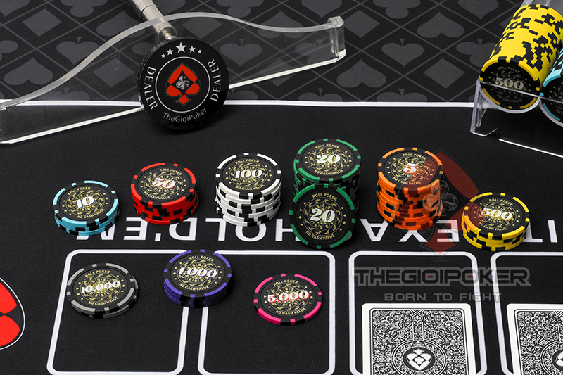 Bộ chip poker ROLL với nhiều màu và điểm giúp người chơi dễ dàng lựa chọn